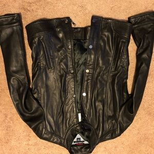 Women’s small Tommy Hilfiger leather jacket